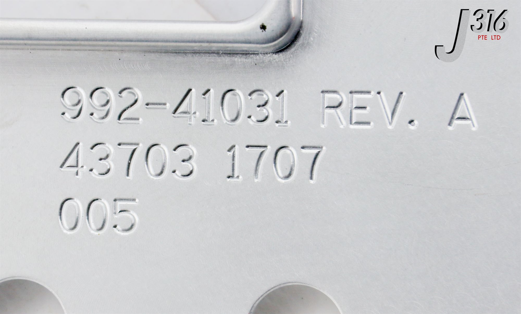 26858 OEM PLATE ASSY, 11.5CM X 11.5CM, INNER 4.5CM X 4.5CM 992